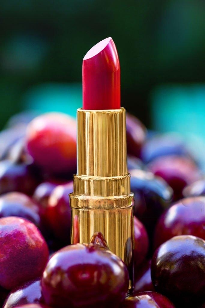 Cherry Red Matte Lipstick – Classic, Bold & Long-Lasting